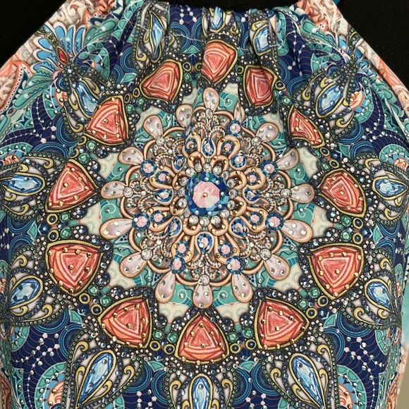 Venus halter tank top - Picture 2 of 5